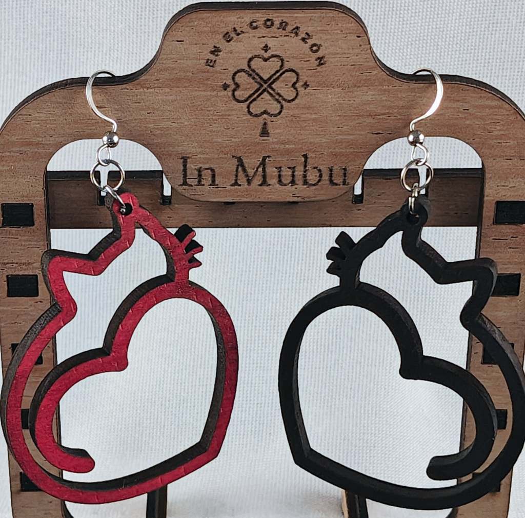 Gato corazón grande.